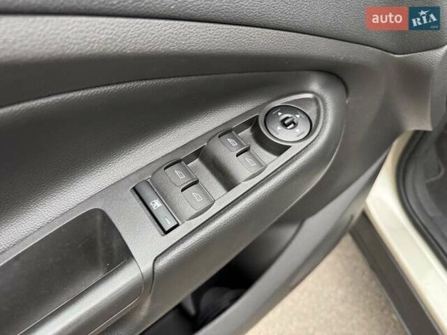 Бежевый Форд Эскейп, объемом двигателя 2.5 л и пробегом 46 тыс. км за 14700 $, фото 23 на Automoto.ua