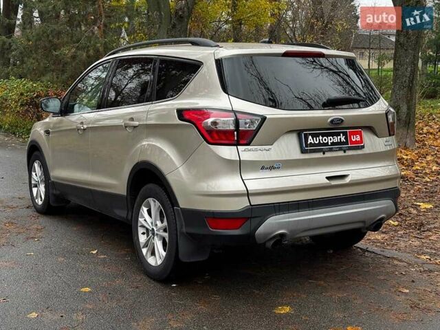 Бежевий Форд Ескейп, об'ємом двигуна 1.5 л та пробігом 57 тис. км за 13990 $, фото 8 на Automoto.ua