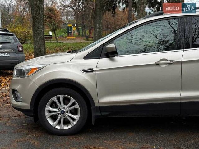 Бежевий Форд Ескейп, об'ємом двигуна 1.5 л та пробігом 57 тис. км за 13990 $, фото 10 на Automoto.ua