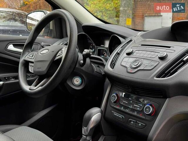 Бежевий Форд Ескейп, об'ємом двигуна 1.5 л та пробігом 57 тис. км за 13990 $, фото 33 на Automoto.ua