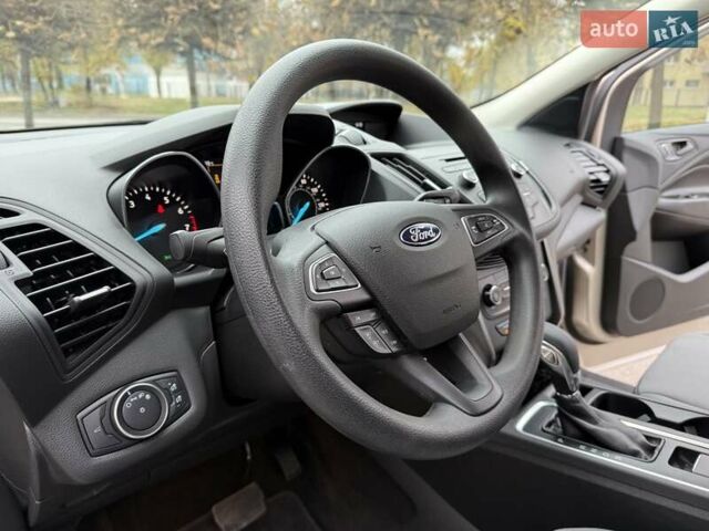 Бежевый Форд Эскейп, объемом двигателя 2.5 л и пробегом 46 тыс. км за 14700 $, фото 17 на Automoto.ua