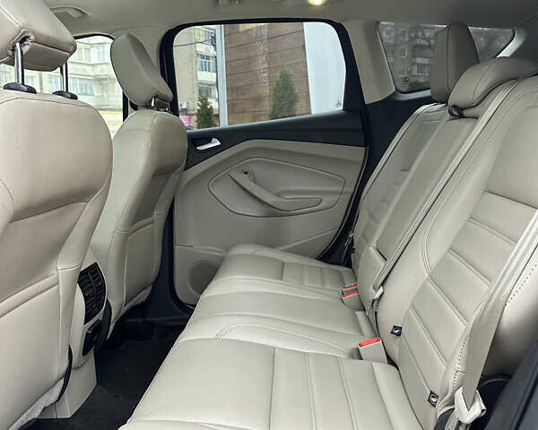 Бежевый Форд Эскейп, объемом двигателя 2 л и пробегом 126 тыс. км за 14400 $, фото 11 на Automoto.ua