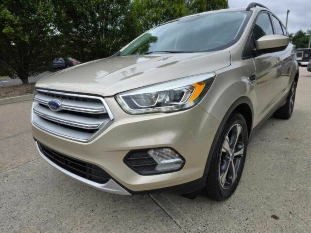 Бежевий Форд Ескейп, об'ємом двигуна 1.5 л та пробігом 43 тис. км за 11000 $, фото 2 на Automoto.ua