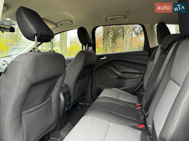 Бежевий Форд Ескейп, об'ємом двигуна 1.5 л та пробігом 57 тис. км за 13990 $, фото 24 на Automoto.ua