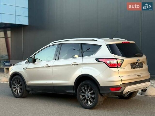 Бежевий Форд Ескейп, об'ємом двигуна 1.5 л та пробігом 38 тис. км за 13800 $, фото 8 на Automoto.ua