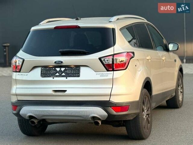 Бежевий Форд Ескейп, об'ємом двигуна 1.5 л та пробігом 38 тис. км за 13800 $, фото 17 на Automoto.ua