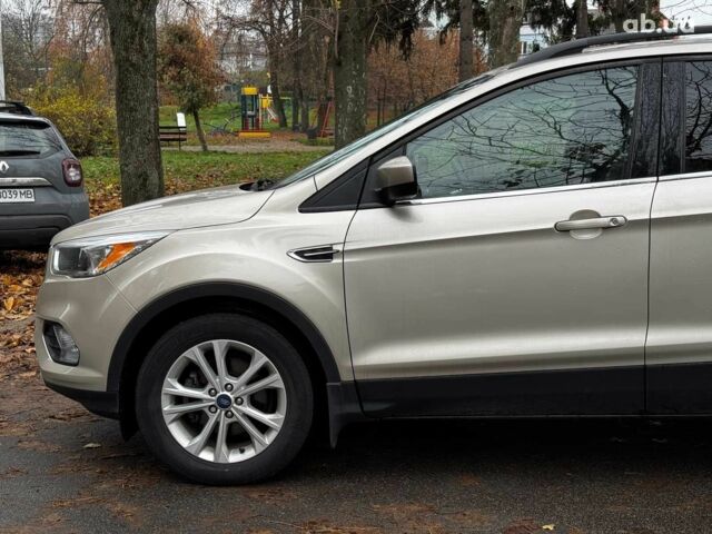 Бежевый Форд Эскейп, объемом двигателя 1.5 л и пробегом 57 тыс. км за 13990 $, фото 10 на Automoto.ua
