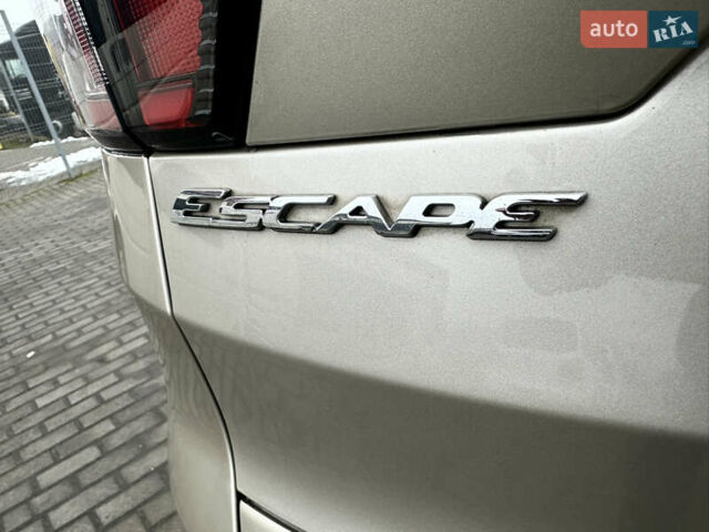 Бежевый Форд Эскейп, объемом двигателя 1.5 л и пробегом 161 тыс. км за 10499 $, фото 7 на Automoto.ua