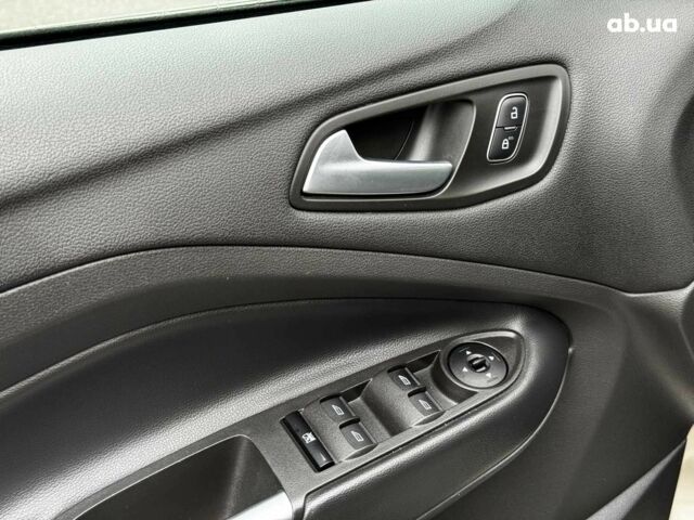 Бежевый Форд Эскейп, объемом двигателя 1.5 л и пробегом 57 тыс. км за 13990 $, фото 12 на Automoto.ua