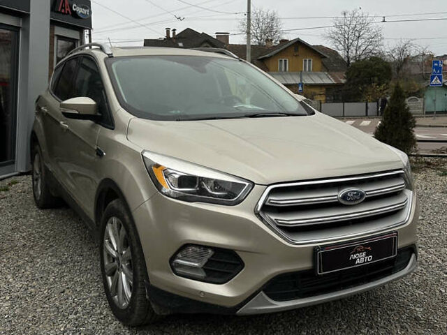 Бежевый Форд Эскейп, объемом двигателя 2 л и пробегом 126 тыс. км за 14400 $, фото 1 на Automoto.ua