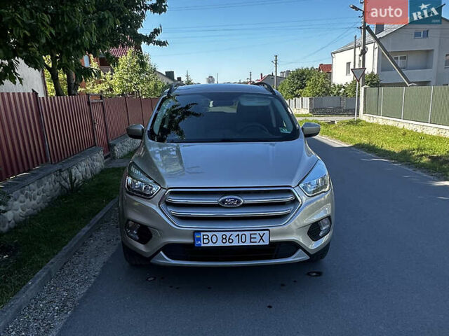 Бежевий Форд Ескейп, об'ємом двигуна 1.5 л та пробігом 95 тис. км за 12300 $, фото 1 на Automoto.ua