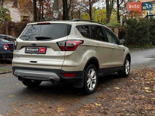 Бежевий Форд Ескейп, об'ємом двигуна 1.5 л та пробігом 57 тис. км за 13990 $, фото 6 на Automoto.ua