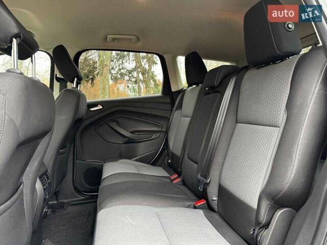 Бежевий Форд Ескейп, об'ємом двигуна 1.5 л та пробігом 57 тис. км за 13990 $, фото 27 на Automoto.ua