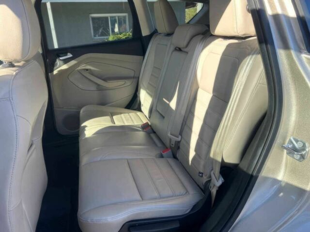 Бежевий Форд Ескейп, об'ємом двигуна 2 л та пробігом 45 тис. км за 8800 $, фото 9 на Automoto.ua