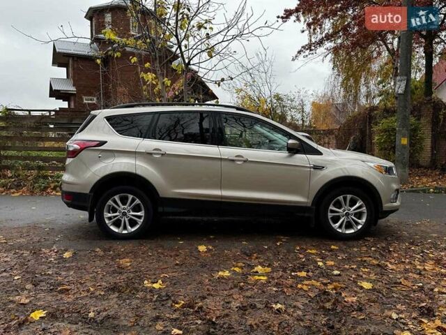 Бежевий Форд Ескейп, об'ємом двигуна 1.5 л та пробігом 57 тис. км за 13990 $, фото 5 на Automoto.ua