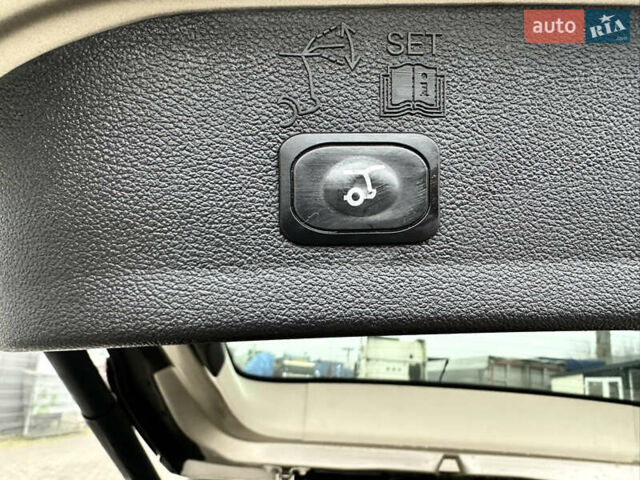 Бежевый Форд Эскейп, объемом двигателя 1.5 л и пробегом 161 тыс. км за 10499 $, фото 16 на Automoto.ua