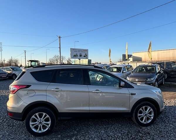 Бежевый Форд Эскейп, объемом двигателя 1.5 л и пробегом 238 тыс. км за 10499 $, фото 3 на Automoto.ua