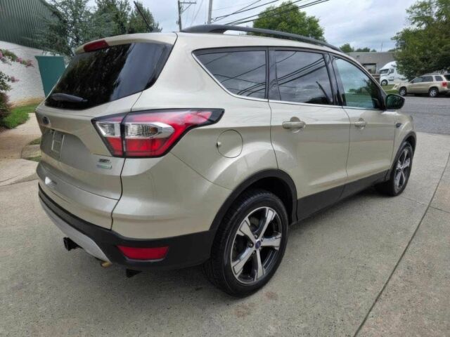 Бежевий Форд Ескейп, об'ємом двигуна 1.5 л та пробігом 43 тис. км за 11000 $, фото 6 на Automoto.ua