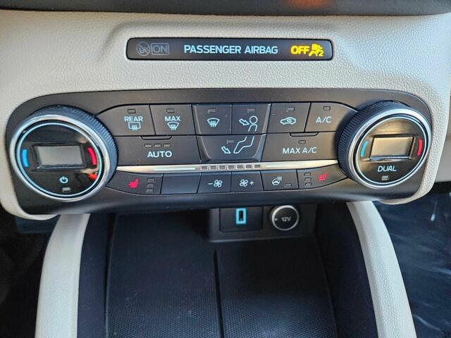 Бежевий Форд Ескейп, об'ємом двигуна 2 л та пробігом 37 тис. км за 4000 $, фото 9 на Automoto.ua