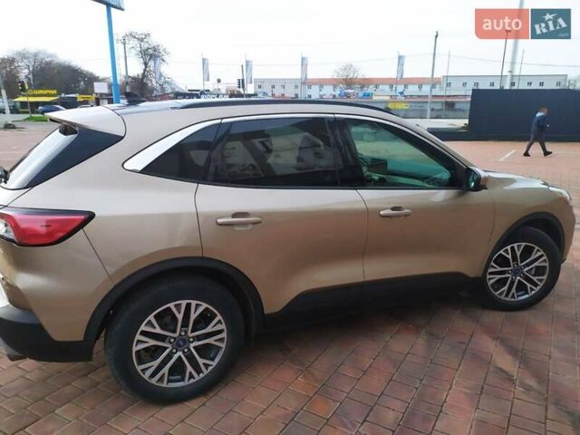 Бежевий Форд Ескейп, об'ємом двигуна 2 л та пробігом 30 тис. км за 22000 $, фото 2 на Automoto.ua