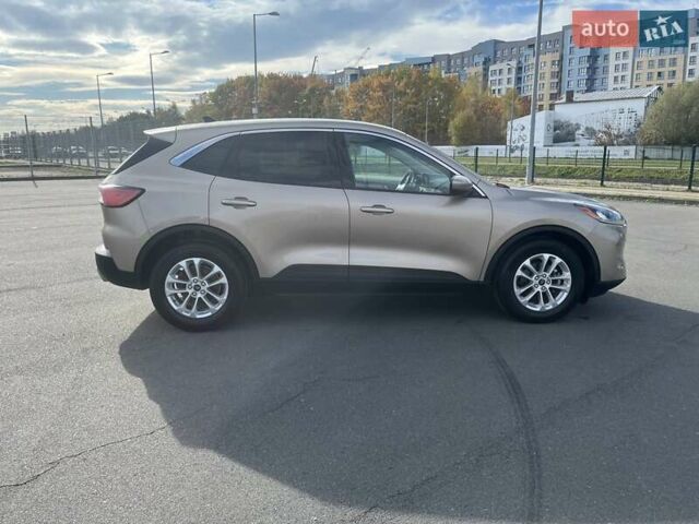 Форд Эскейп 2020 в Львове на Automoto.ua Бежевый Форд Эскейп, объемом двигателя 0 л и пробегом 60 тыс. км за 15500 $, фото 3 на Automoto.ua