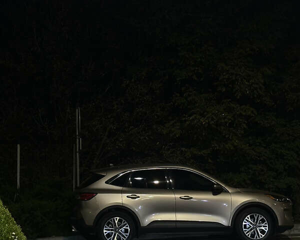 Бежевый Форд Эскейп, объемом двигателя 1.5 л и пробегом 72 тыс. км за 19300 $, фото 7 на Automoto.ua