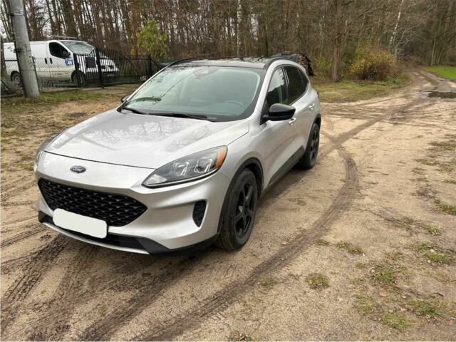 Бежевый Форд Эскейп, объемом двигателя 2.5 л и пробегом 102 тыс. км за 13400 $, фото 1 на Automoto.ua