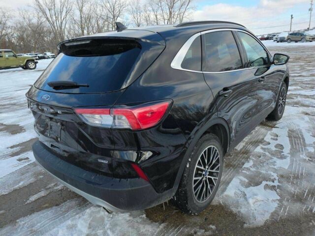 Черный Форд Эскейп, объемом двигателя 0 л и пробегом 22 тыс. км за 9000 $, фото 2 на Automoto.ua