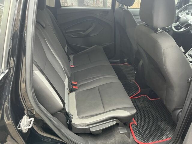 Черный Форд Эскейп, объемом двигателя 2.5 л и пробегом 203 тыс. км за 11000 $, фото 9 на Automoto.ua