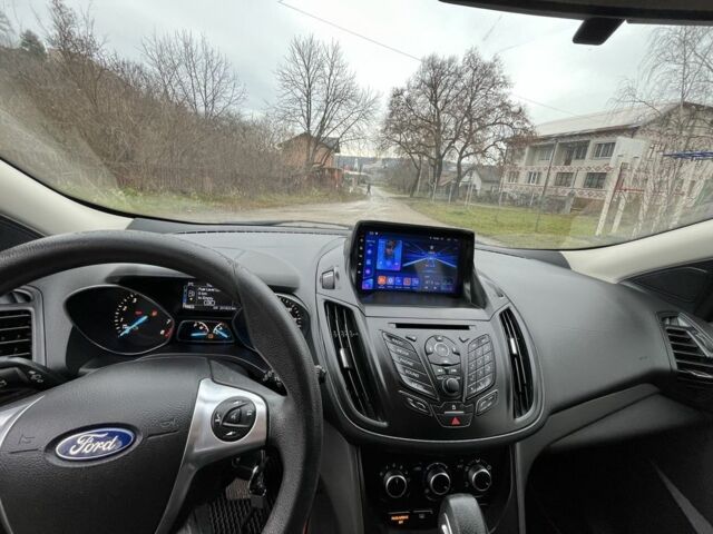 Черный Форд Эскейп, объемом двигателя 2.5 л и пробегом 203 тыс. км за 11000 $, фото 7 на Automoto.ua