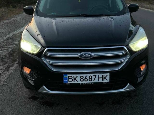 Чорний Форд Ескейп, об'ємом двигуна 1.5 л та пробігом 180 тис. км за 11000 $, фото 14 на Automoto.ua