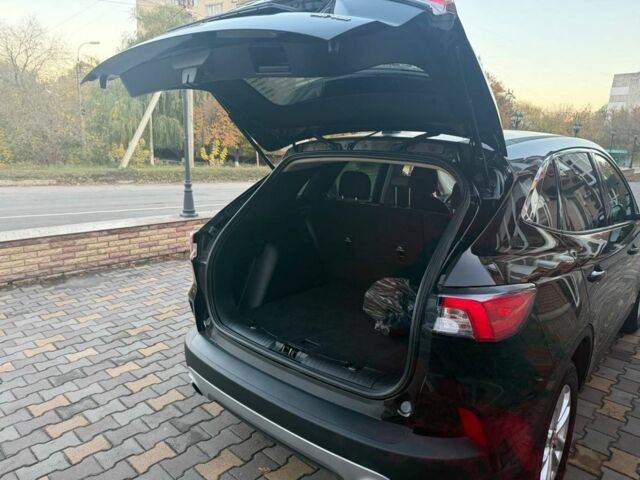 Форд Эскейп 2020 в Умани на Automoto.ua Черный Форд Эскейп, объемом двигателя 1.5 л и пробегом 138 тыс. км за 14300 $, фото 10 на Automoto.ua