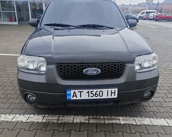 Форд Эскейп 2005 в Ивано-Франковске на Automoto.ua Черный Форд Эскейп, объемом двигателя 2.3 л и пробегом 242 тыс. км за 6200 $, фото 14 на Automoto.ua
