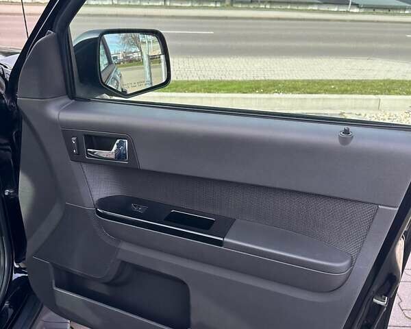 Черный Форд Эскейп, объемом двигателя 2.97 л и пробегом 140 тыс. км за 9500 $, фото 27 на Automoto.ua