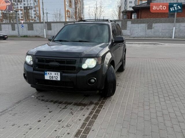 Чорний Форд Ескейп, об'ємом двигуна 3 л та пробігом 415 тис. км за 7500 $, фото 1 на Automoto.ua