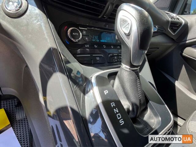 Черный Форд Эскейп, объемом двигателя 2 л и пробегом 186 тыс. км за 13500 $, фото 9 на Automoto.ua