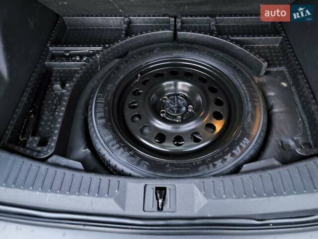 Черный Форд Эскейп, объемом двигателя 1.6 л и пробегом 165 тыс. км за 10900 $, фото 9 на Automoto.ua