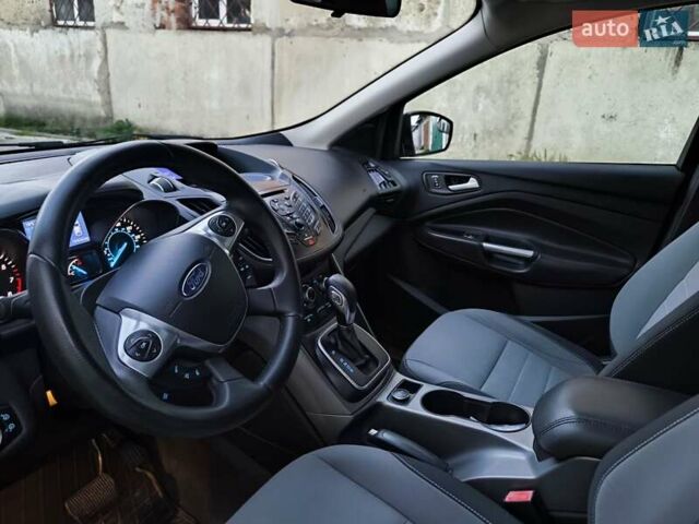 Черный Форд Эскейп, объемом двигателя 1.6 л и пробегом 165 тыс. км за 10900 $, фото 12 на Automoto.ua