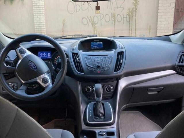 Форд Эскейп 2012 в Херсоне на Automoto.ua Черный Форд Эскейп, объемом двигателя 1.6 л и пробегом 196 тыс. км за 9500 $, фото 4 на Automoto.ua