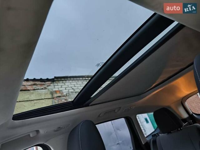 Черный Форд Эскейп, объемом двигателя 1.6 л и пробегом 165 тыс. км за 10900 $, фото 13 на Automoto.ua