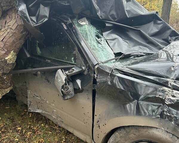 Форд Эскейп 2012 в Краматорске на Automoto.ua Черный Форд Эскейп, объемом двигателя 2.49 л и пробегом 130 тыс. км за 3000 $, фото 7 на Automoto.ua