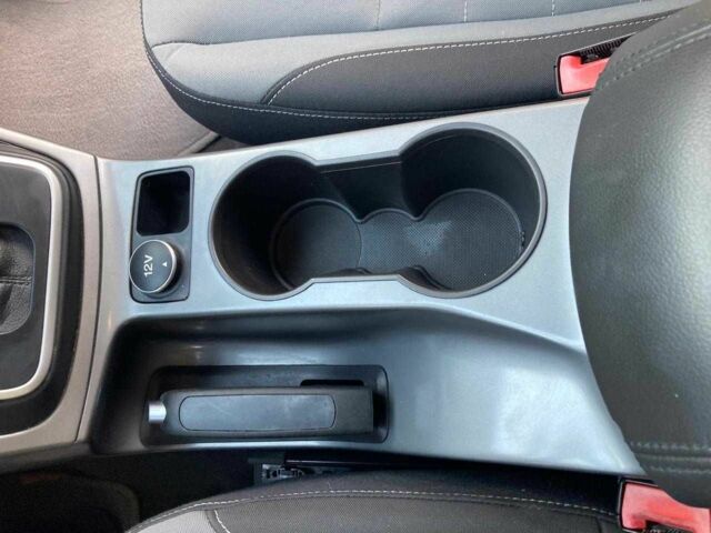 Форд Эскейп 2012 в Херсоне на Automoto.ua Черный Форд Эскейп, объемом двигателя 1.6 л и пробегом 196 тыс. км за 9500 $, фото 5 на Automoto.ua