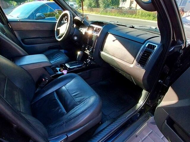 Черный Форд Эскейп, объемом двигателя 3 л и пробегом 388 тыс. км за 11100 $, фото 7 на Automoto.ua