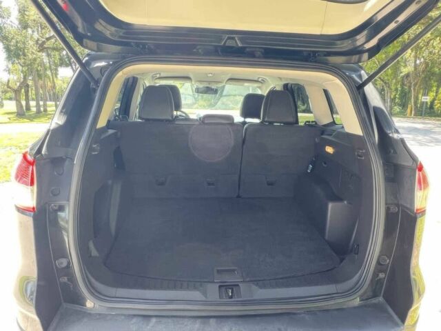 Черный Форд Эскейп, объемом двигателя 2 л и пробегом 87 тыс. км за 2100 $, фото 10 на Automoto.ua