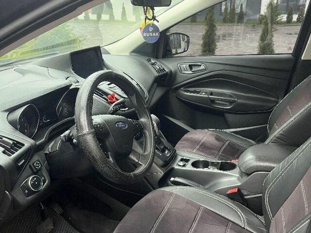 Черный Форд Эскейп, объемом двигателя 2.5 л и пробегом 234 тыс. км за 10900 $, фото 7 на Automoto.ua