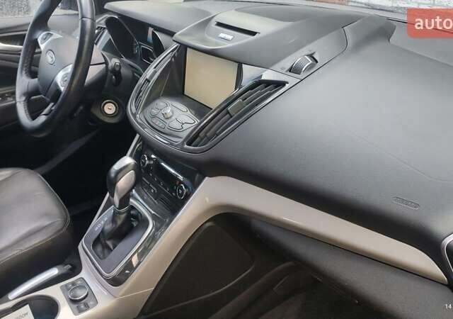 Черный Форд Эскейп, объемом двигателя 0 л и пробегом 215 тыс. км за 9500 $, фото 3 на Automoto.ua