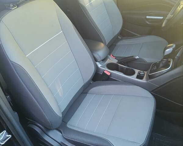 Черный Форд Эскейп, объемом двигателя 1.6 л и пробегом 220 тыс. км за 8500 $, фото 11 на Automoto.ua