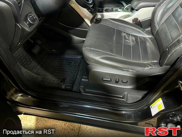 Чорний Форд Ескейп, об'ємом двигуна 1.6 л та пробігом 230 тис. км за 13000 $, фото 9 на Automoto.ua