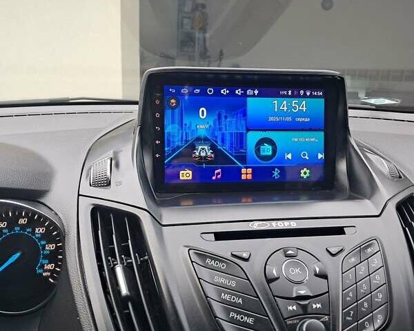 Черный Форд Эскейп, объемом двигателя 1.6 л и пробегом 160 тыс. км за 10000 $, фото 6 на Automoto.ua