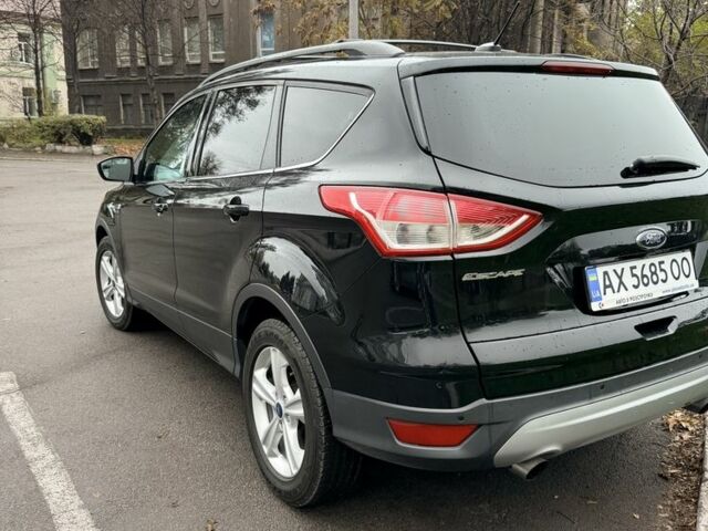 Черный Форд Эскейп, объемом двигателя 1.6 л и пробегом 182 тыс. км за 9500 $, фото 3 на Automoto.ua